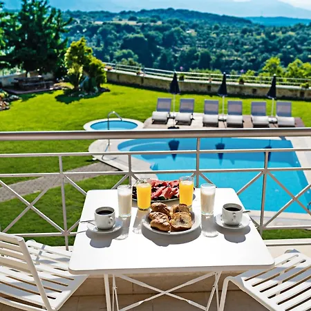 With 2 Bedrooms In Kaloniktis-rethymno, With Pool Access And Lejlighed *