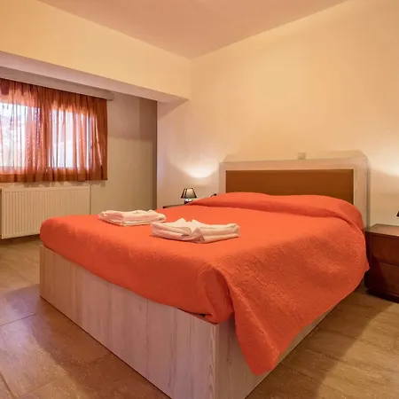 Lejlighed With 2 Bedrooms In Kaloniktis-rethymno, With Pool Access And