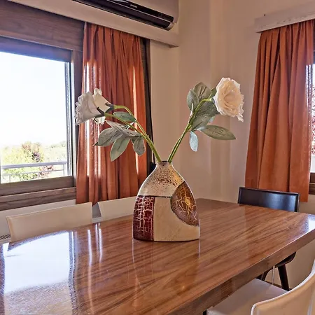 Lejlighed With 2 Bedrooms In Kaloniktis-rethymno, With Pool Access And Rethimno
